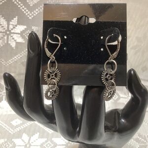 Peirced Earrings Lever Backs Gears Steam Punk Fashion Jewelry